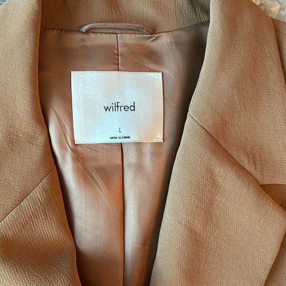 [BRAND NEW] Wilfred Cherrelle Blazer - Picture 3 of 4